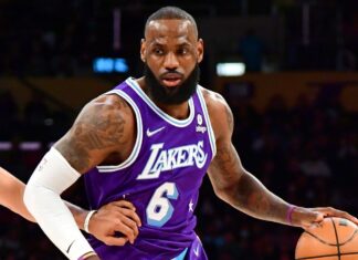 LeBron cleans the air, says he's committed to the Lakers

