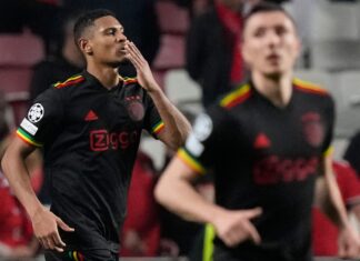 Haller on target at each end as Benfica battle to draw with Ajax