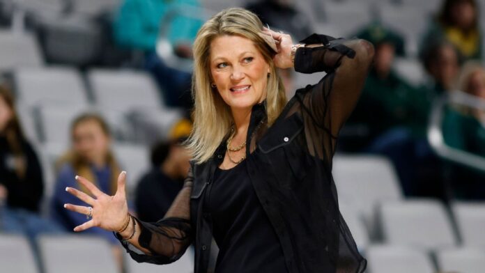 Abrahamson Henderson leaves UCF for Georgia

