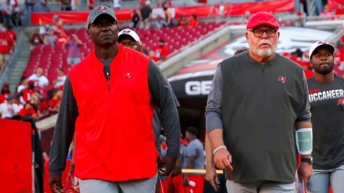  Arians to Bucs' front desk;  Bulls appointed coach

