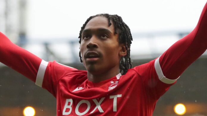 Bayern Munich interested in signing full-back Boro Spence

