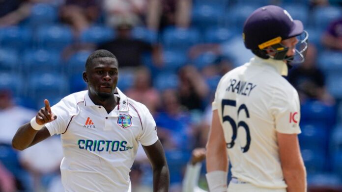 England stares into a streak of defeat after another collapse

