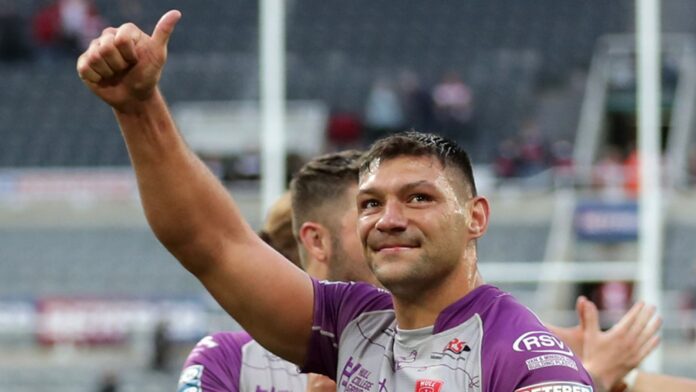 Hull winger KR Winger Hall returns to England coaching staff

