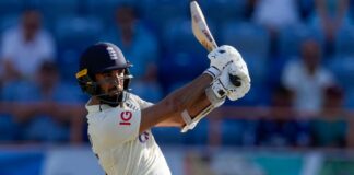 Mahmoud: Seeing his teammates ready for the field stimulated the latest wicket partnership

