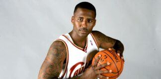 Man convicted of murdering former NBA player Wright

