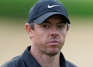  McIlroy asks Mickelson to forgive Mickelson |  'Phil will be back'

