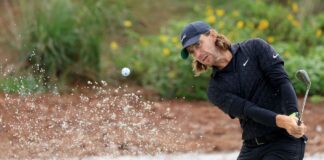 Players: Fleetwood, Hogg lead but weather rules

