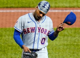 Social media breaks out as players react to MLB's decision

