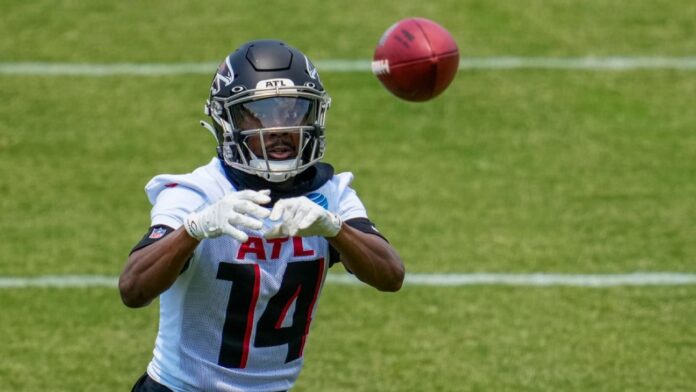 Sources: Bucs for WR Gage ink, Trade for Pats G

