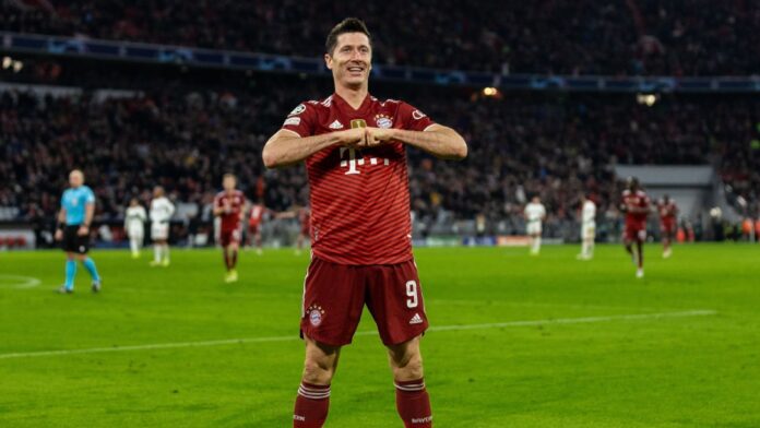 Transfer talk: Man United are watching Bayern's Robert Lewandowski


