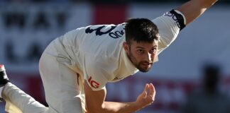 Wood and Stokes return to the England attack;  Robinson doubted in the first test

