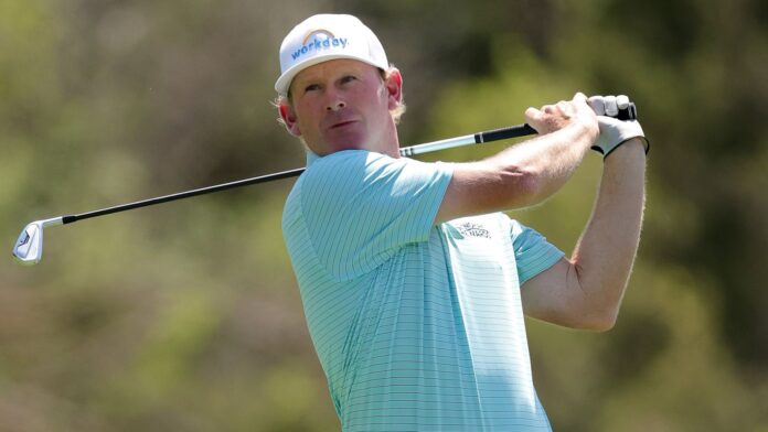Snedeker shares a four-way lead heading into the final round in Texas


