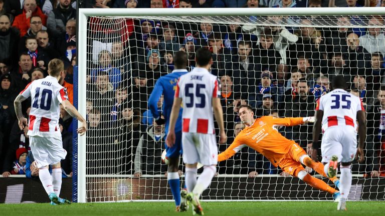 Alan McGregor saved a penalty kick from Alexandre Katai, Red Star star.