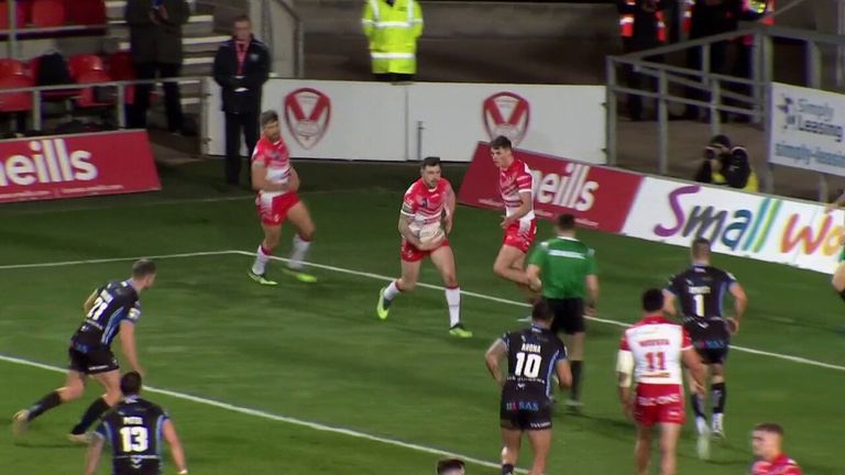 Highlights of the Premier League match between St Helens and Wakefield Trinity