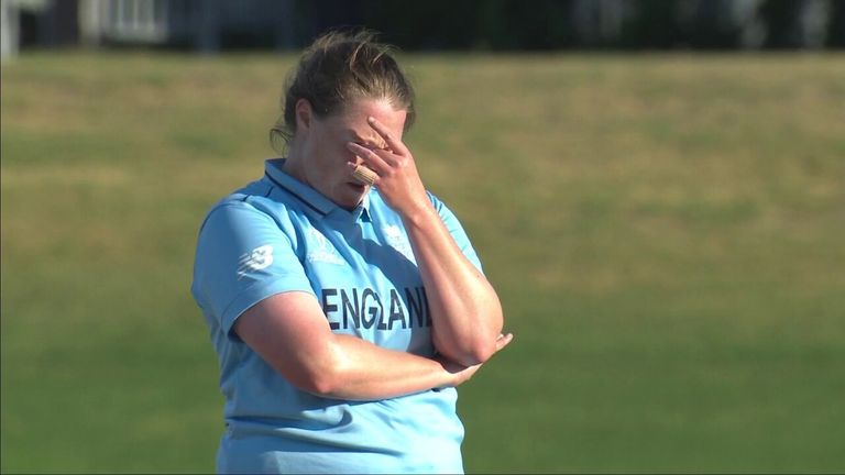 England's hopes of qualifying for the Women's Cricket World Cup semi-finals faded after suffering their third consecutive defeat to South Africa.