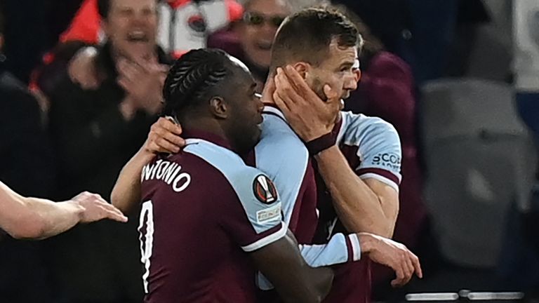Andriy Yarmolenko gives West Ham the aggregate lead against Sevilla