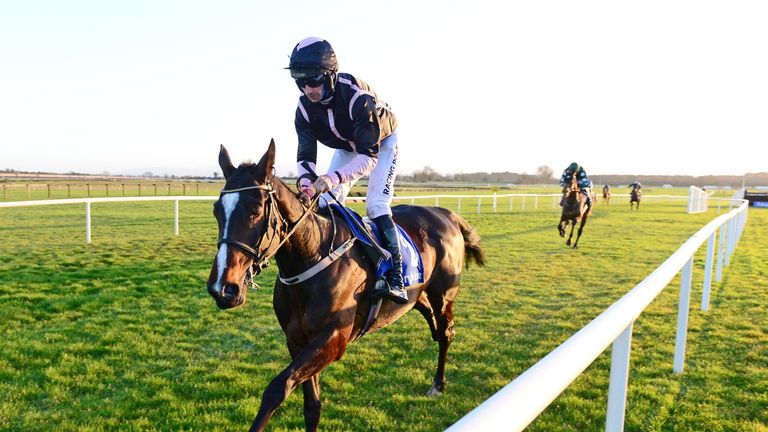 Brandy Love is now a favourite with nags' favourite.  Beginner's & # 39;  Almana in Cheltenham