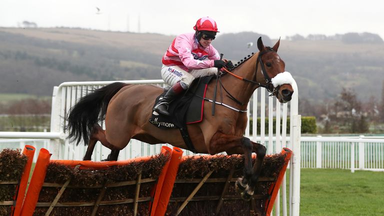 Team Brewin & # 39;  upastorm A winning comeback at Aintree earlier this month