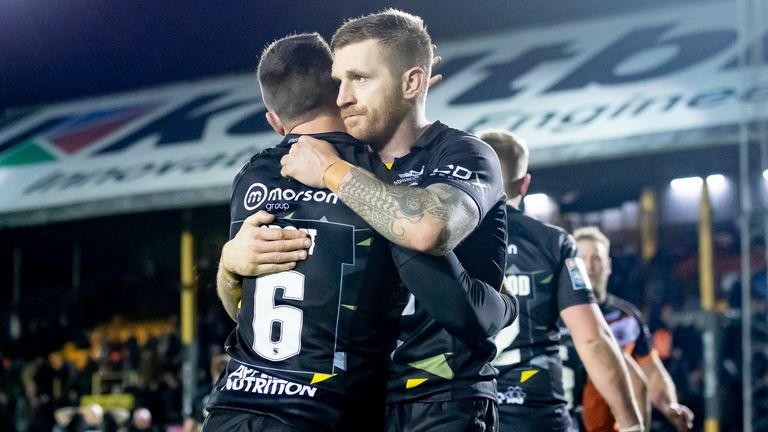 Mark Snead and Brody Croft grow as a half-back partnership at Salford