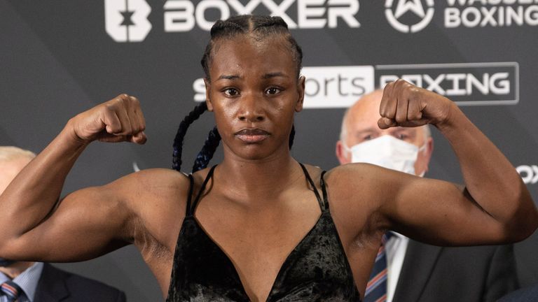 EUBANK JR-WILLIAMS WEIGHTS AT 3-2-2022.PARK IN CARDIFF.WALES.PIC LAWRENCE LUSTIG.CLARESSA WEIGHES ITS ARMOR FOR CONTEST ON BEN SHALOM ... S BOXXER PROMOTION IN MOTORPOINT ARENA, CARDIFF IN 5 LIVE STREAM ON SKY SPORTS...