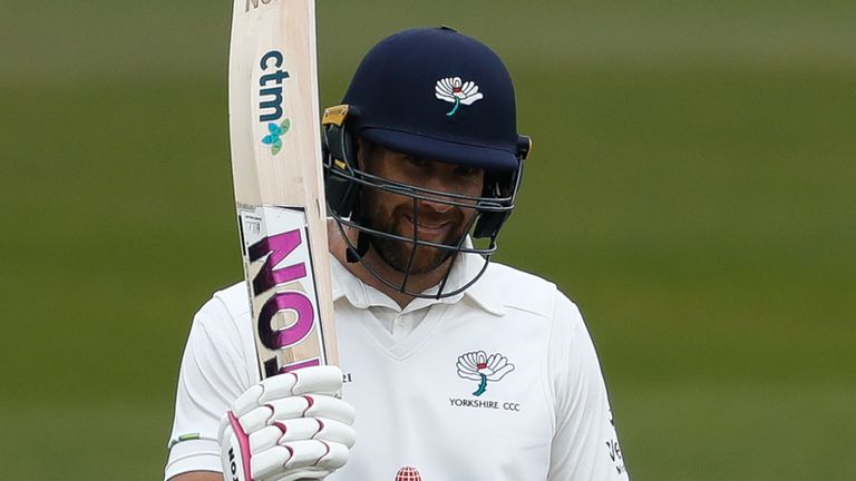 David Malan, the top scorer for Yorkshire, headed 65, chasing 211 to beat Gloucestershire.