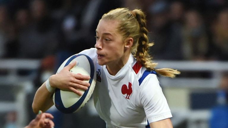 Emily Pollard's attempt ended five minutes before the end, France's victory over Italy with extra points 