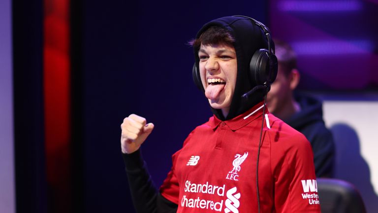 Donovan & # 39;  F2Tekkz & # 39;  Hunt was crowned Premier League champions after Liverpool beat Manchester United on Friday