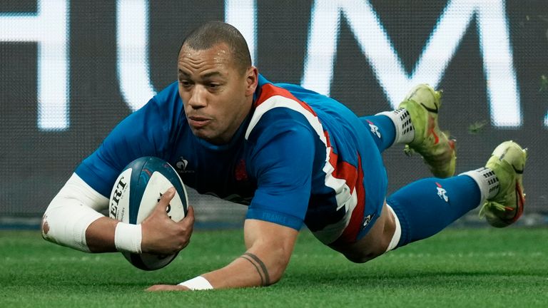 Gael Fico finishes France's first attempt
