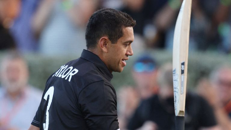 Ross Taylor gave a standing ovation at Seddon Park in his 450 and final match for New Zealand