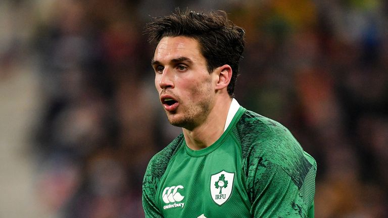 Joey Carbery retains the 10th jersey with Johnny Sexton on the bench for Ireland