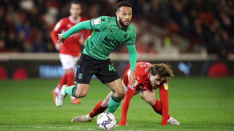 Lewis Becker Stoke City runs with the ball