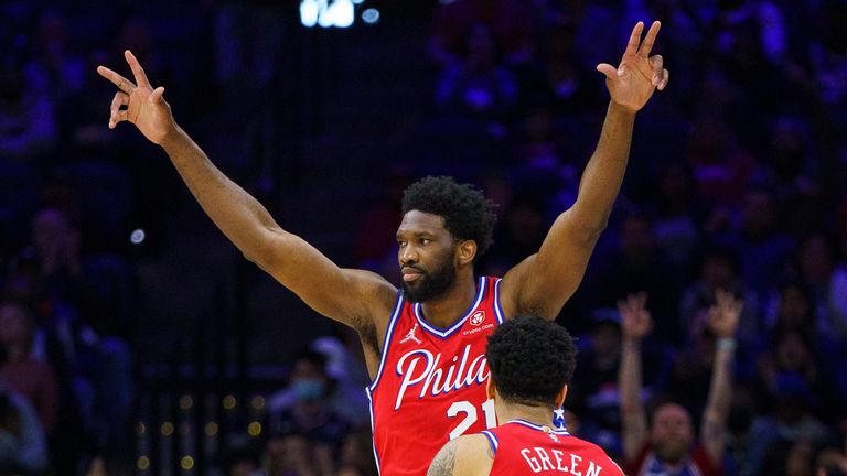 Philadelphia 76ers & # 39;  Joel Embiid responds to the basket by Danny Green