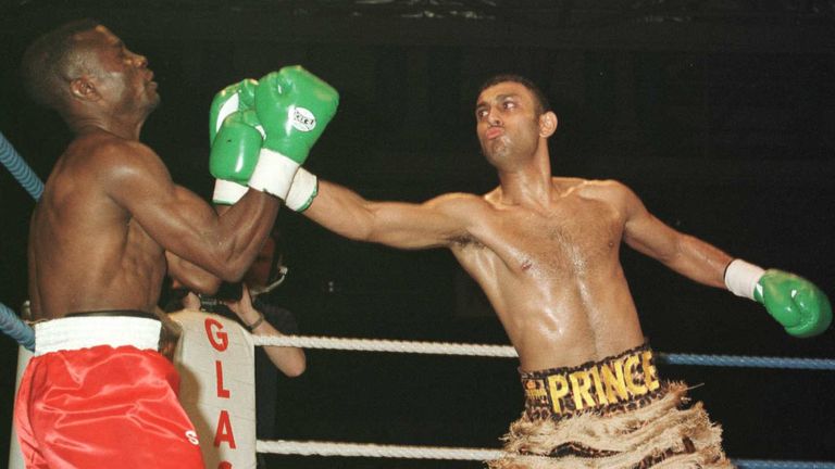 Prince Naseem Hamed vs. Saeed Lawal, 1996