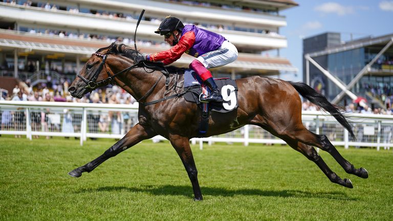 Reach For The Moon and Frankie Dettori won at Newbury last season