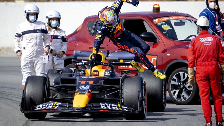     A gearbox issue saw Sergio Perez on track during the morning session