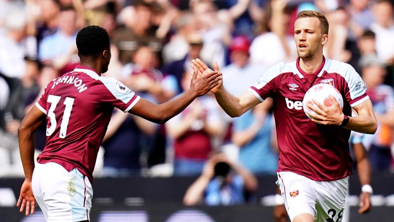 West Ham United Tomas Sucic (right) celebrates scoring the equalizer