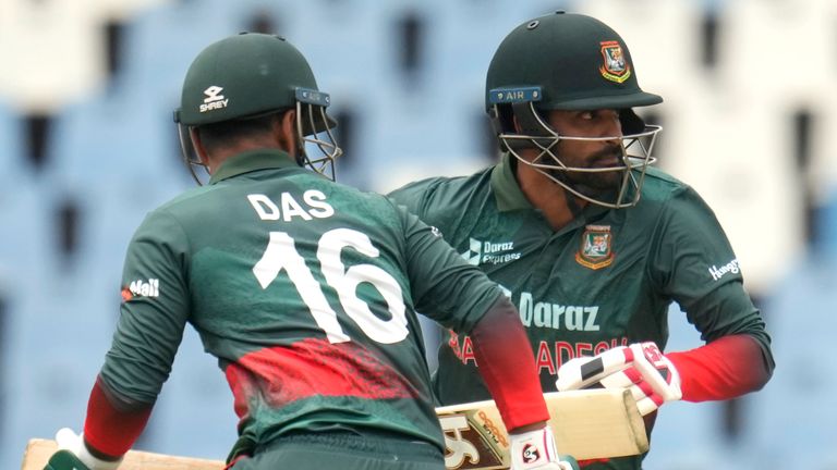 Tamim Iqbal (right) scored 87no from 82 balls as Bangladesh raced to their 155th goal and secured their first win of the series in South Africa