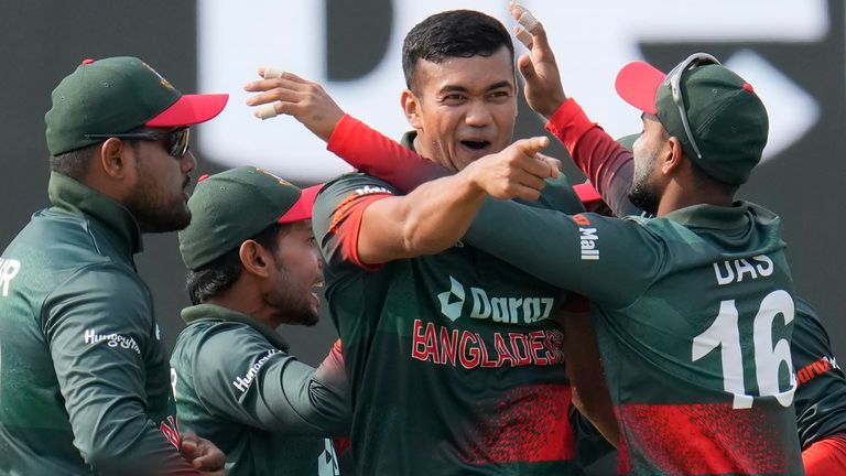 Bangladeshi tailor Taskin Ahmed took five wickets as South Africa assembled at exactly 37 points.